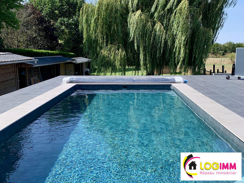 Pavillon - 187 m² - 9 pièces