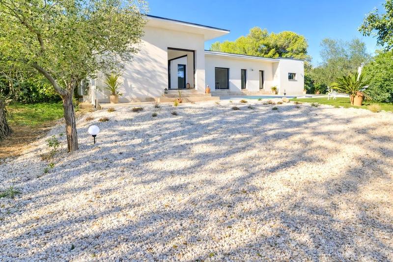Villa - 175 m² - 6 pièces