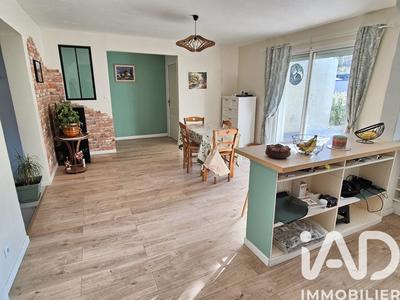 Maison - 92 m² - 5 pièces