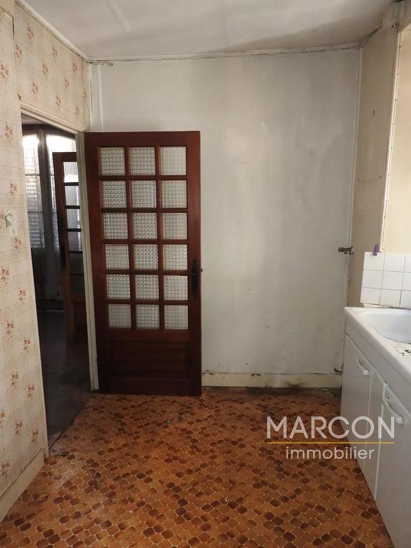 Immeuble - 103 m² - 5 pièces