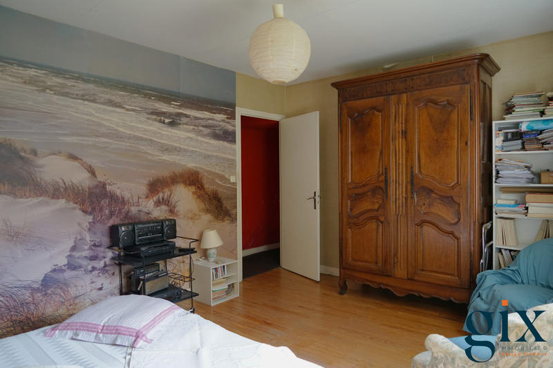 Maison - 179 m² - 7 pièces