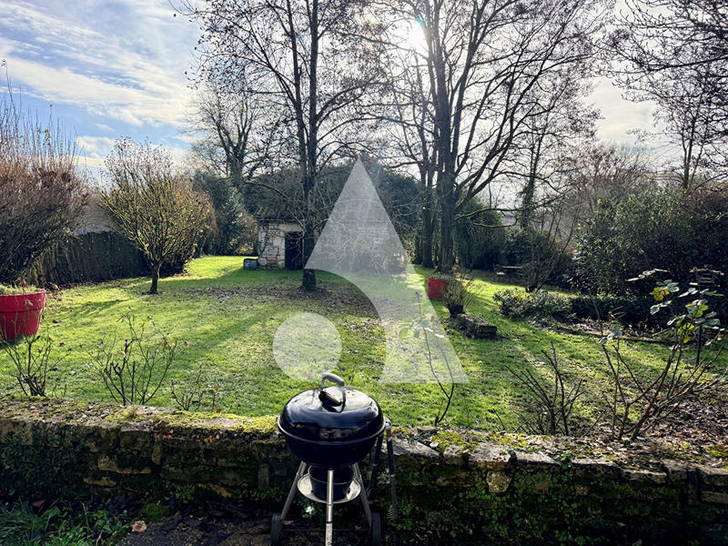 Maison - 320 m² - 8 pièces