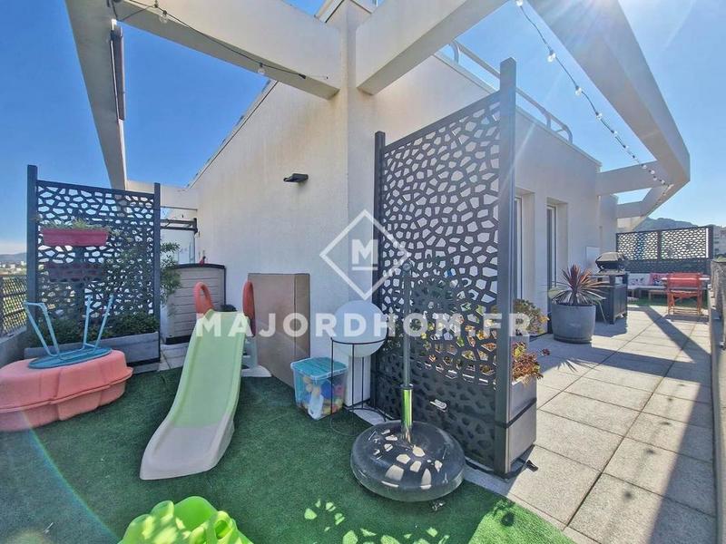 Appartement - 84 m² - 4 pièces