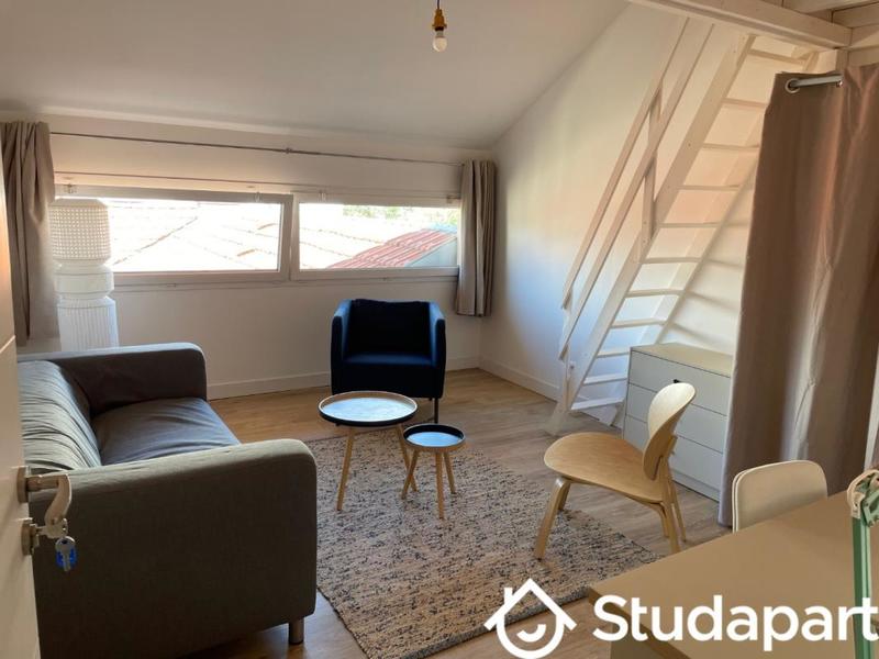 Chambre - 15 m² - 1 pièce