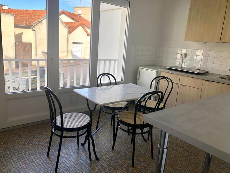 Studio - 30 m² - 1 pièce