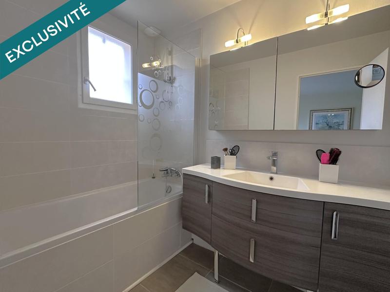 Maison - 178 m² - 8 pièces