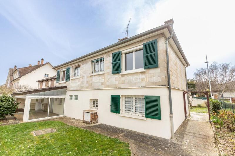Maison - 147 m² - 5 pièces