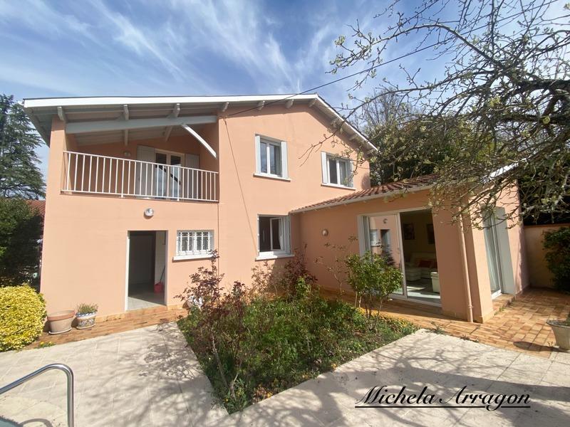 Maison - 165 m² - 6 pièces