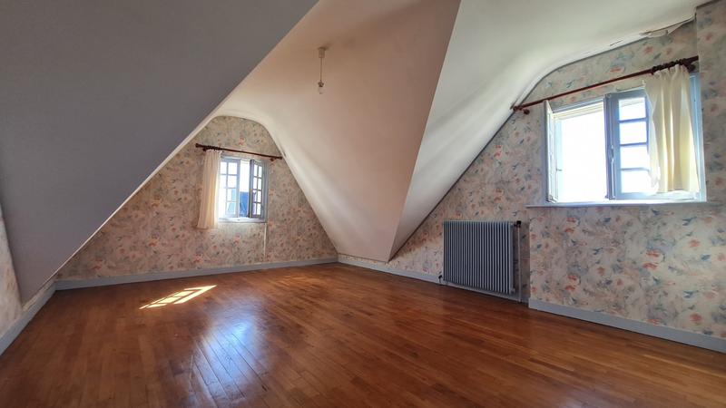 Maison - 138 m² - 7 pièces