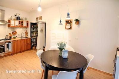 Appartement - 140 m² - 7 pièces