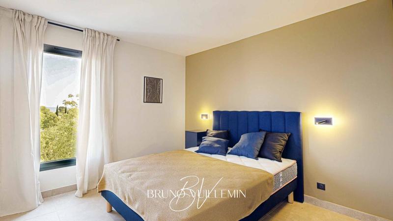 Villa - 384 m² - 7 pièces