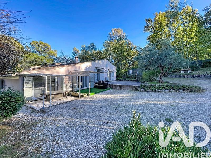 Maison - 185 m² - 7 pièces