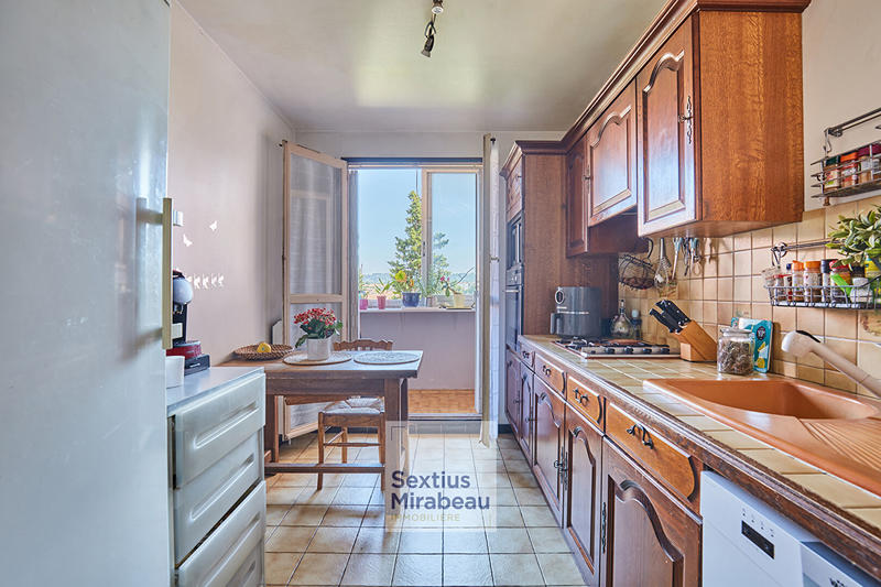 Appartement - 87 m² - 4 pièces