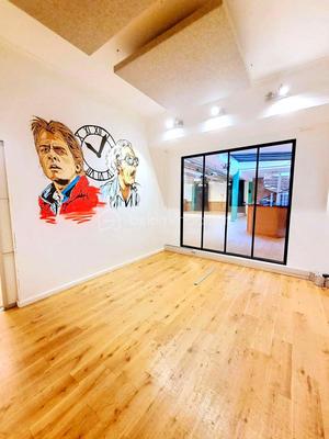 Bureau - 243 m² - 4 pièces