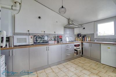 Pavillon - 85 m² - 5 pièces