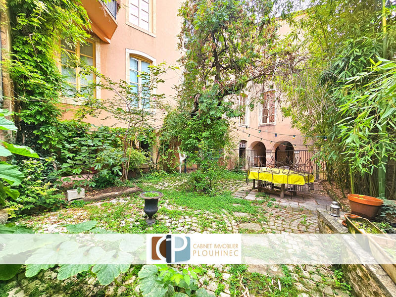 Appartement - 190 m² - 7 pièces