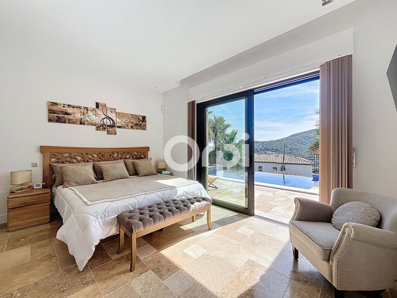 Villa - 160 m² - 4 pièces