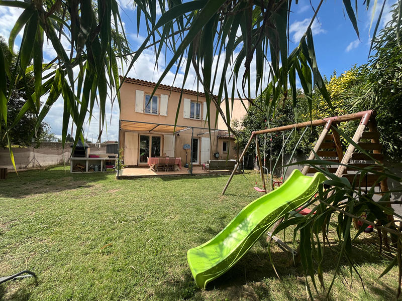 Maison - 90 m² - 4 pièces