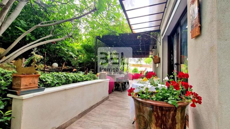 Immeuble - 315 m² - 13 pièces