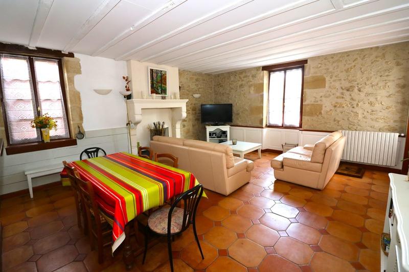 Propriété - 480 m² - 18 pièces