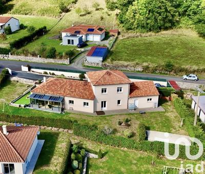 Maison - 190 m² - 6 pièces