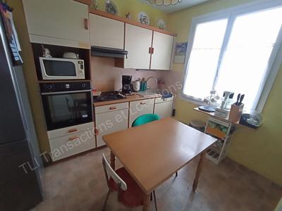 Appartement - 80 m² - 4 pièces