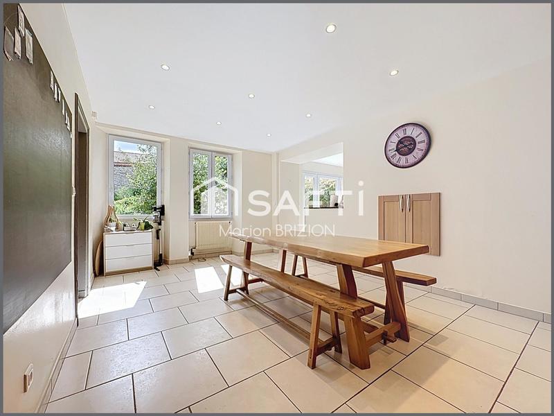 Villa - 219 m² - 8 pièces