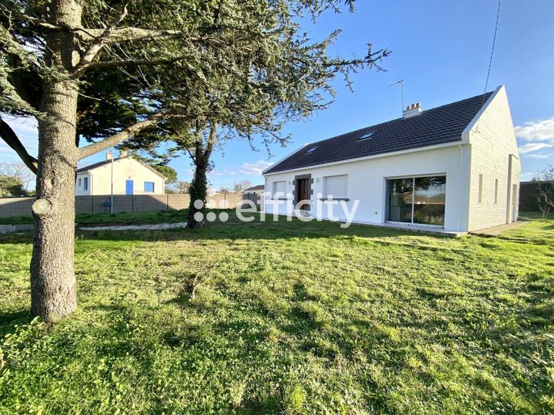 Maison - 232 m² - 8 pièces