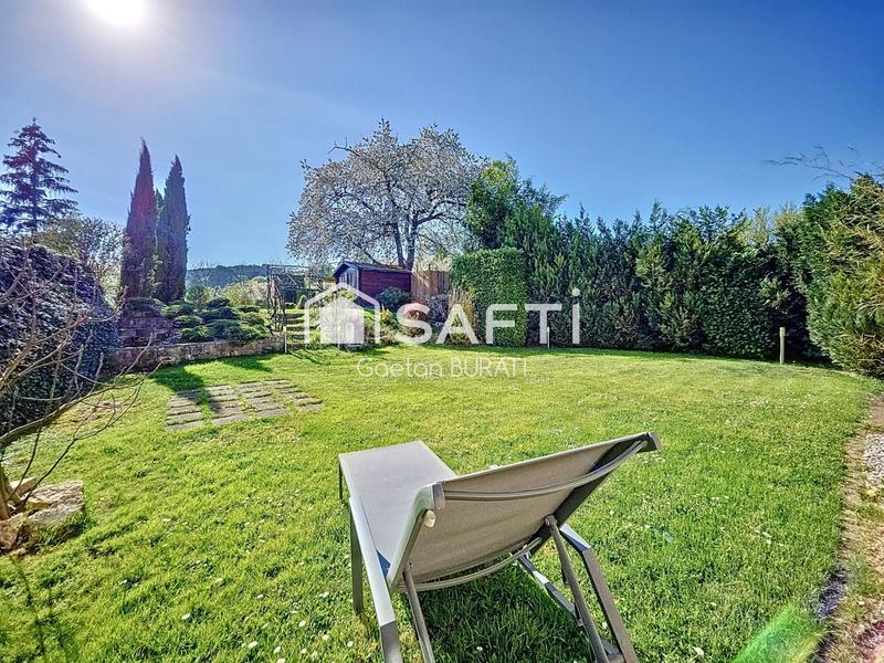 Maison - 223 m² - 9 pièces