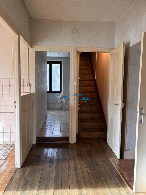 Maison ancienne - 272 m² - 10 pièces