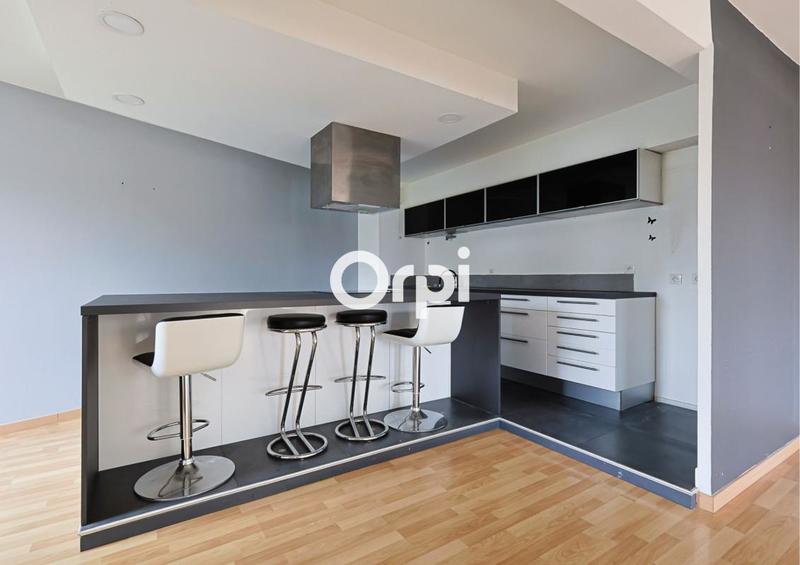 Appartement - 82 m² - 3 pièces