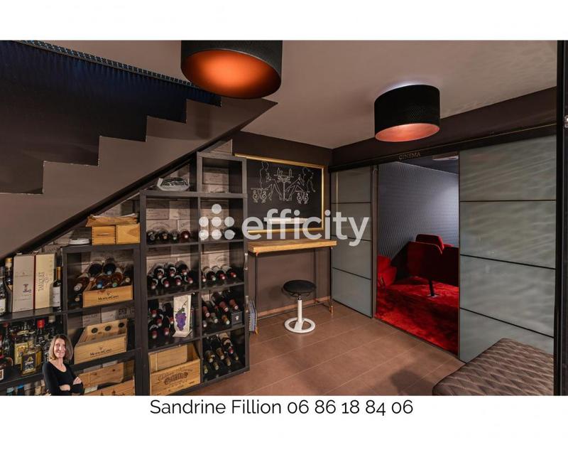 Villa - 207 m² - 7 pièces