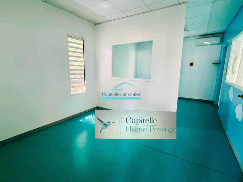 Local commercial - 260 m² - 13 pièces