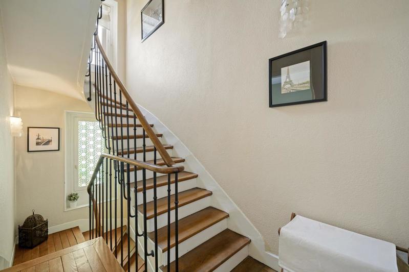 Maison - 99 m² - 6 pièces