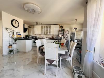 Duplex - 102 m² - 5 pièces