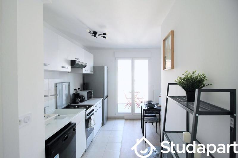 Chambre - 13 m² - 1 pièce