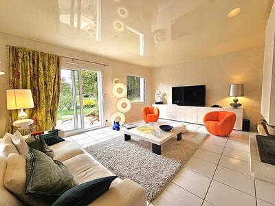 Maison - 190 m² - 8 pièces