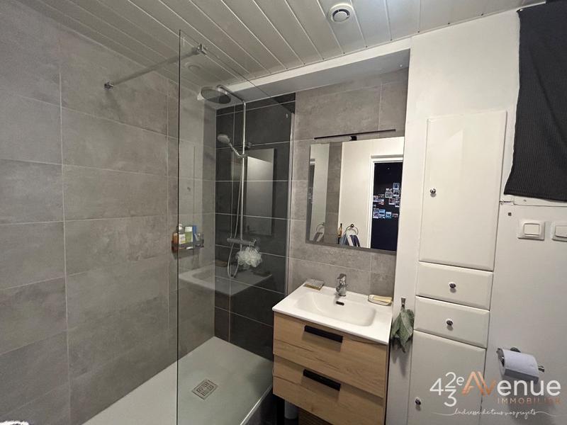 Appartement - 82 m² - 5 pièces