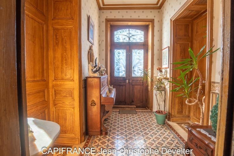 Maison bourgeoise - 235 m² - 8 pièces