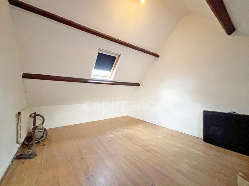 Maison - 96 m² - 5 pièces