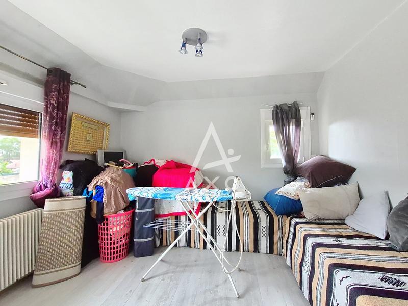 Maison - 147 m² - 9 pièces