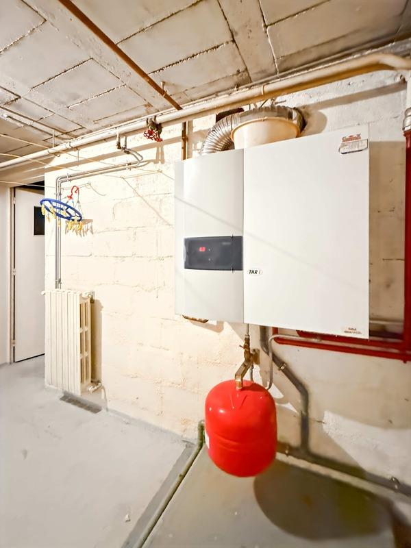 Maison - 317 m² - 10 pièces