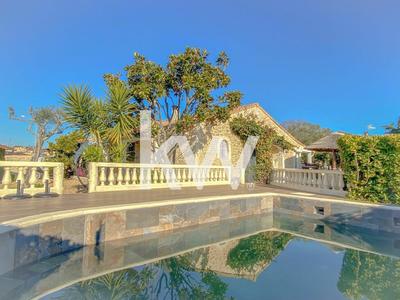 Villa - 136 m² - 4 pièces