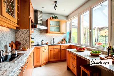 Maison - 215 m² - 8 pièces