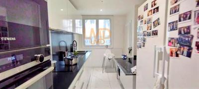 Appartement - 92 m² - 5 pièces