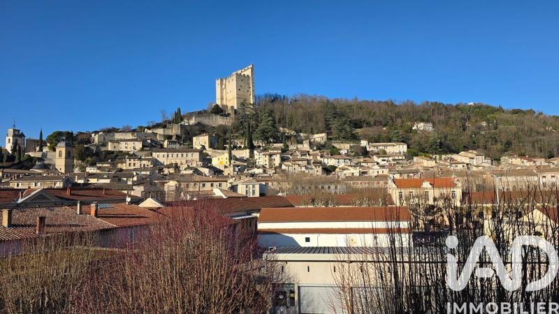 Maison de ville - 200 m² - 11 pièces