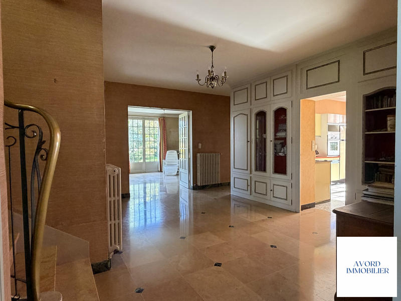 Maison ancienne - 261 m² - 10 pièces