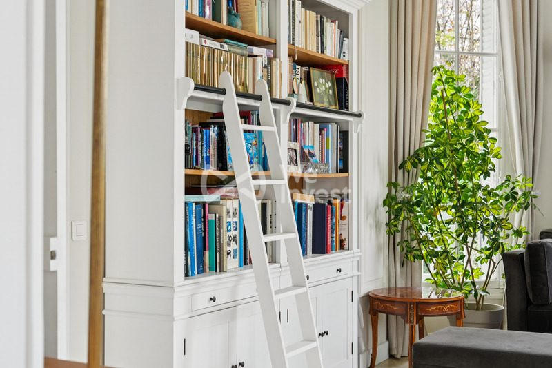 Maison - 266 m² - 10 pièces