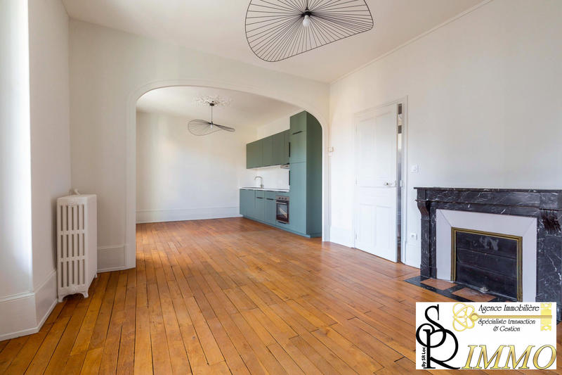 Appartement - 82 m² - 4 pièces