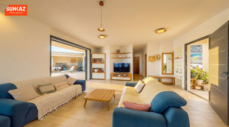 Maison - 159 m² - 4 pièces